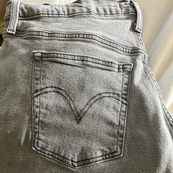Levi’s Ribcage Straight Ankle Jeans – Gray – Size 18W | Good Condition - Picture 2 of 3
